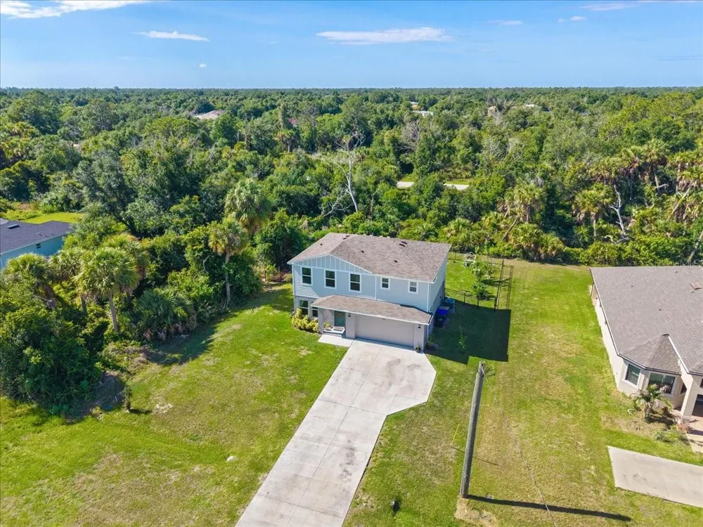 2737 E PRICE BOULEVARD North Port, FL 34288