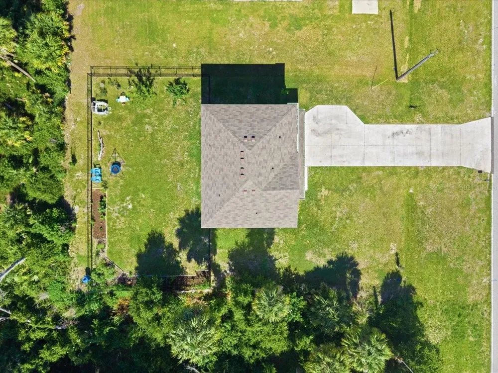 2737 E PRICE BOULEVARD North Port, FL 34288