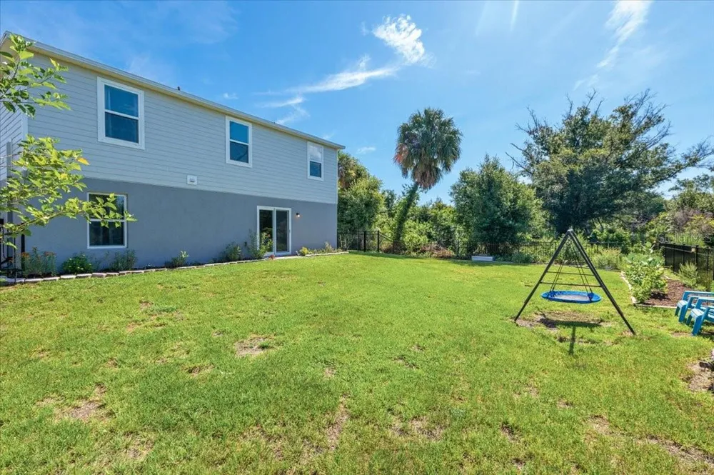 2737 E PRICE BOULEVARD North Port, FL 34288