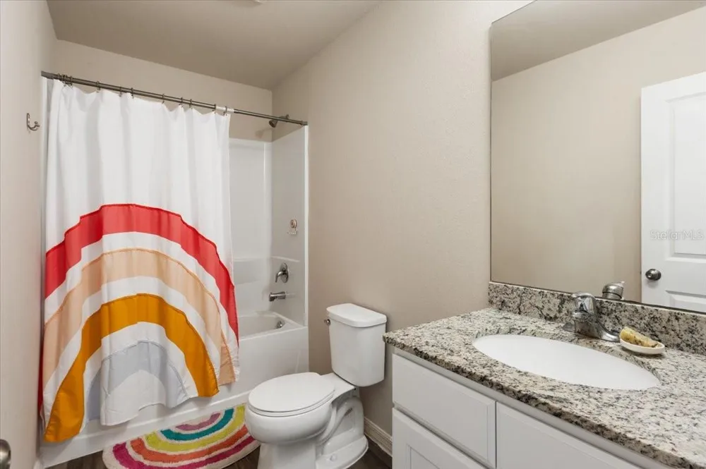 2737 E PRICE BOULEVARD North Port, FL 34288