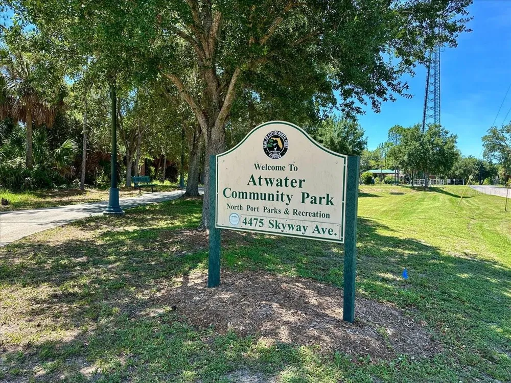 2737 E PRICE BOULEVARD North Port, FL 34288