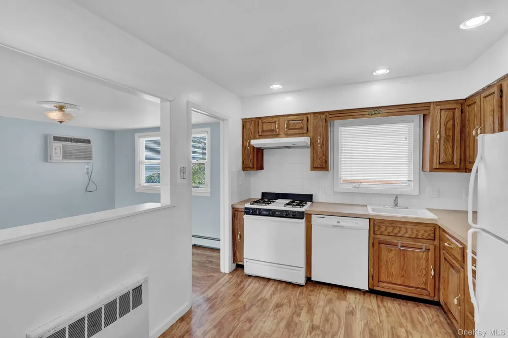 335 E State Street Long Beach, NY 11561