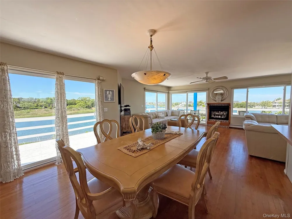19 Cold Spring Court Southampton, NY 11968
