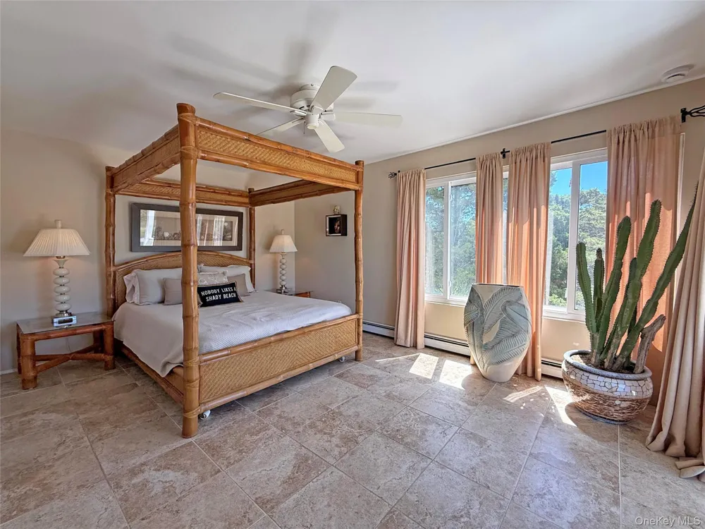 19 Cold Spring Court Southampton, NY 11968