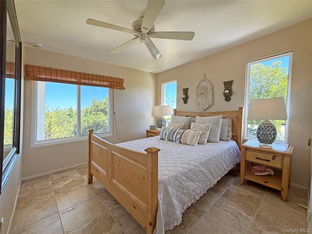 19 Cold Spring Court Southampton, NY 11968