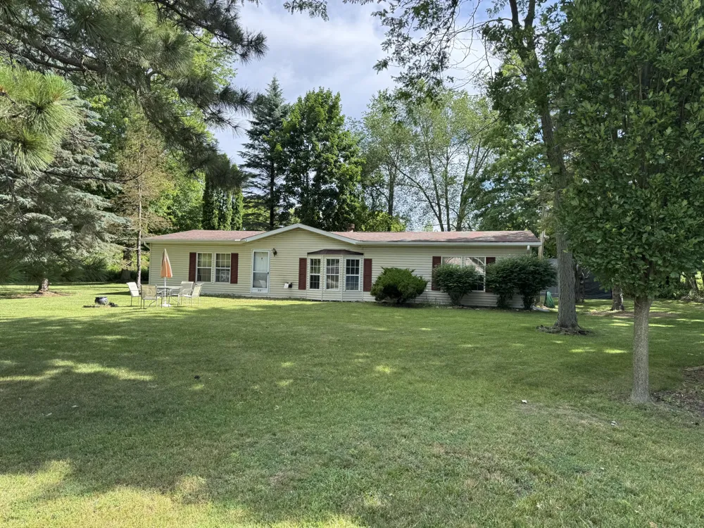 270 Kathy Drive Kinderhook Township, MI 49036