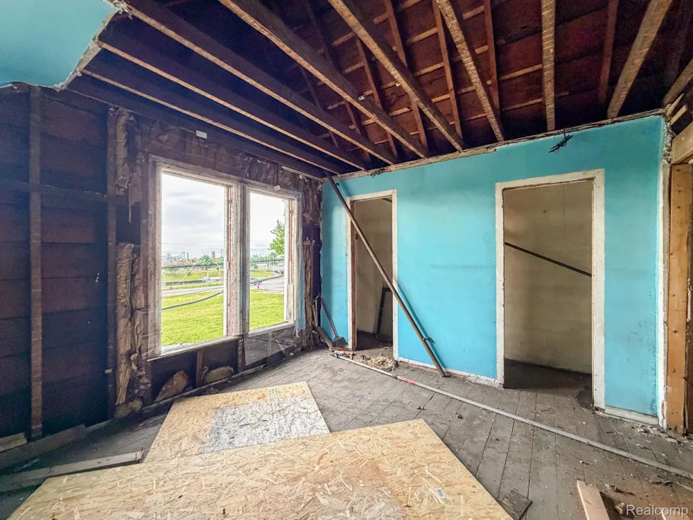 1726 Pine Street Detroit City, MI 48216