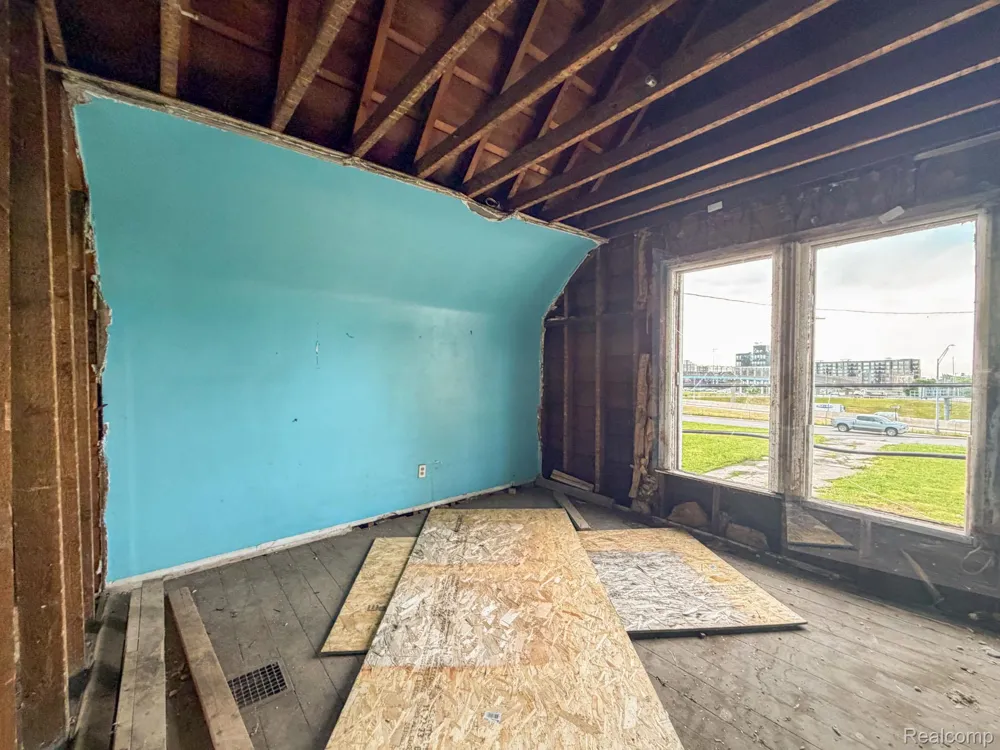 1726 Pine Street Detroit City, MI 48216