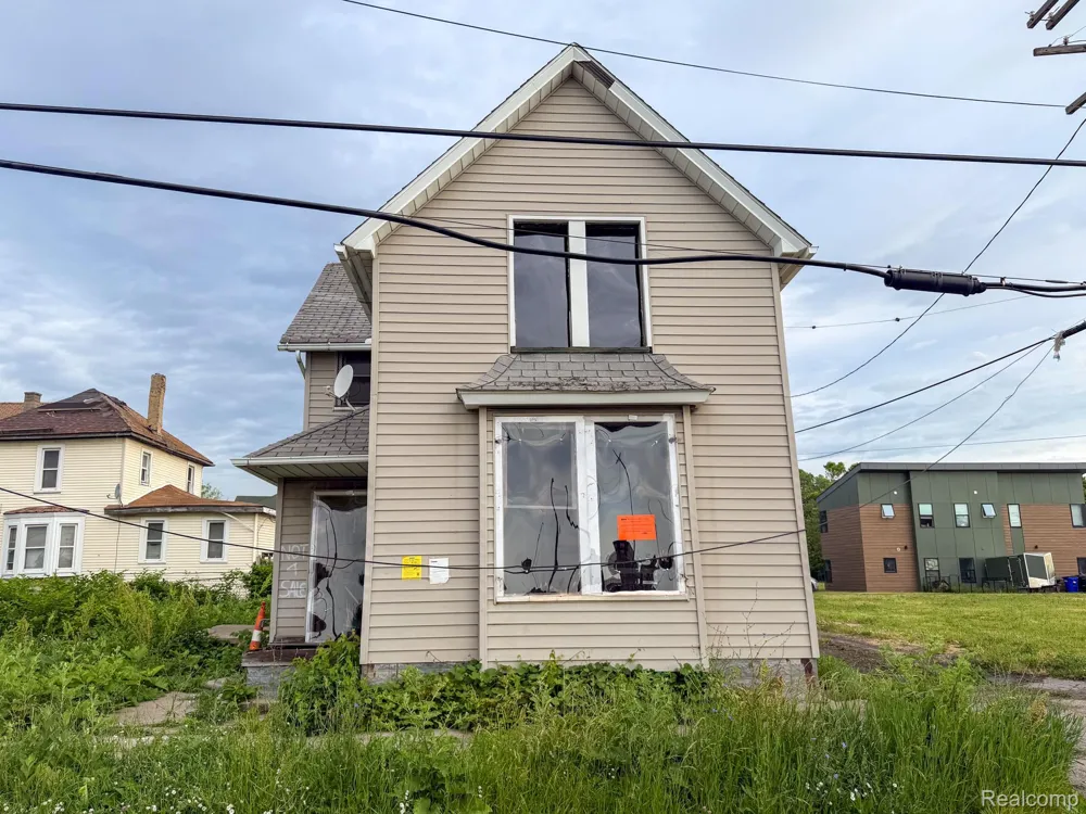 1726 Pine Street Detroit City, MI 48216