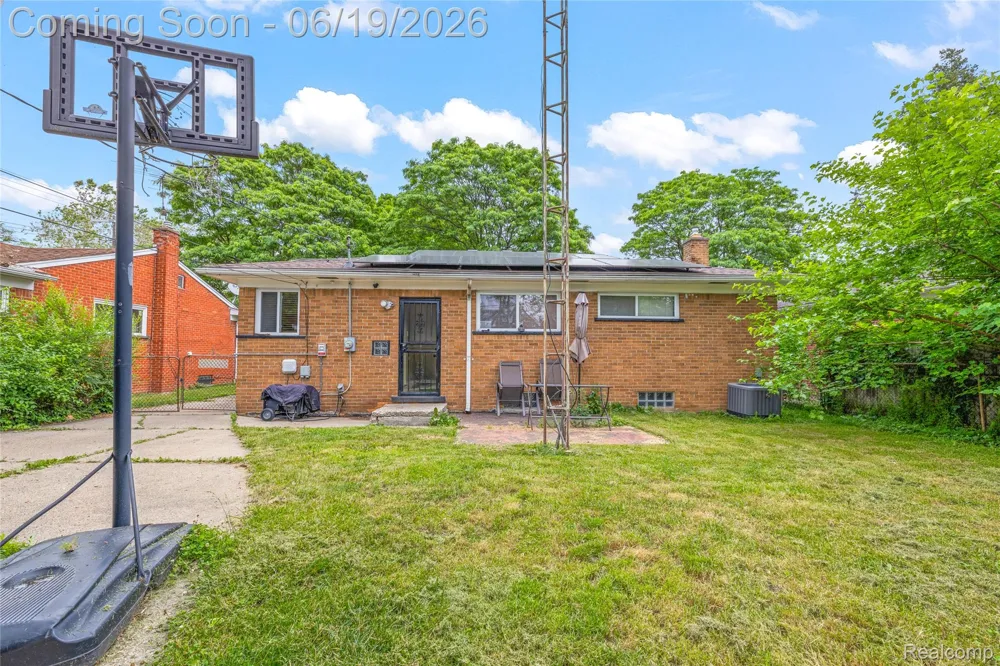 12695 Bramell Street Detroit City, MI 48223