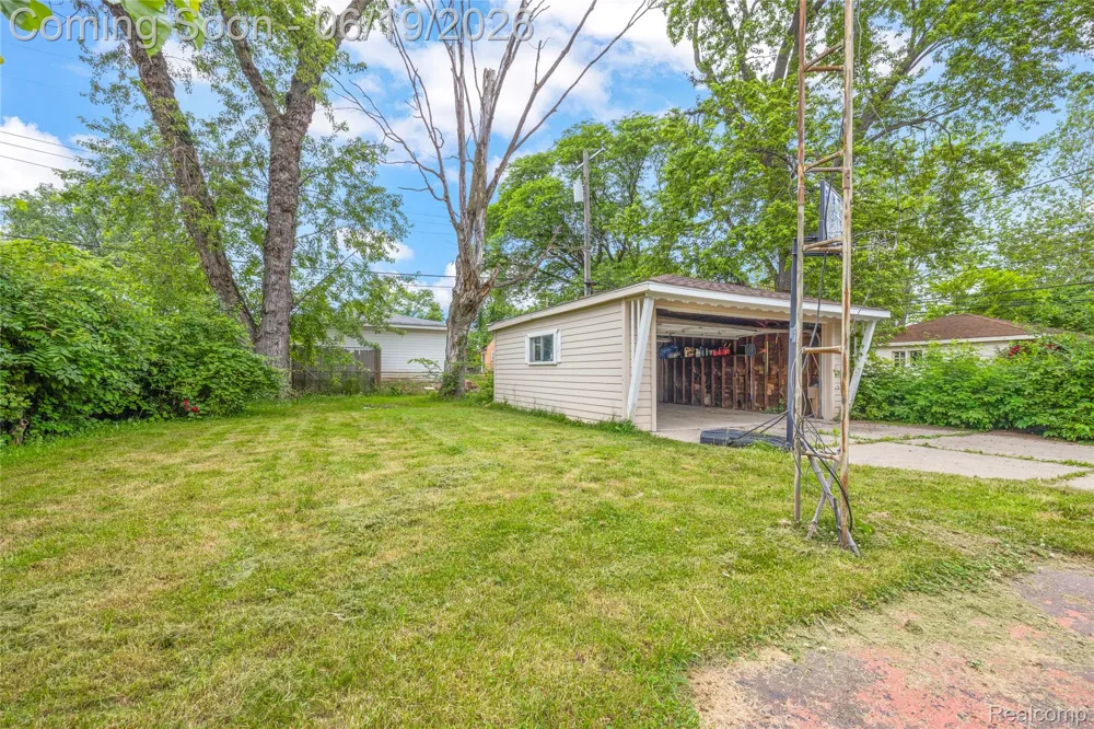 12695 Bramell Street Detroit City, MI 48223