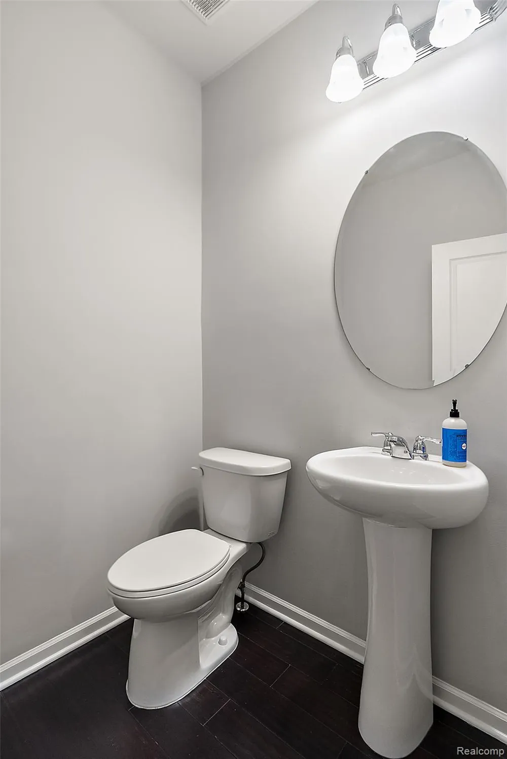 31065 Tremont Lane Beverly Hills Village, MI 48025