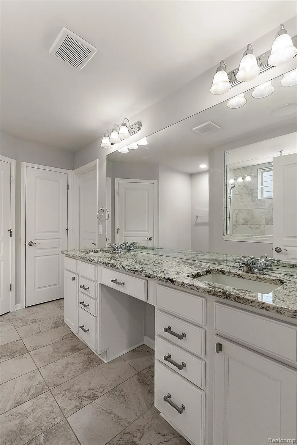 31065 Tremont Lane Beverly Hills Village, MI 48025