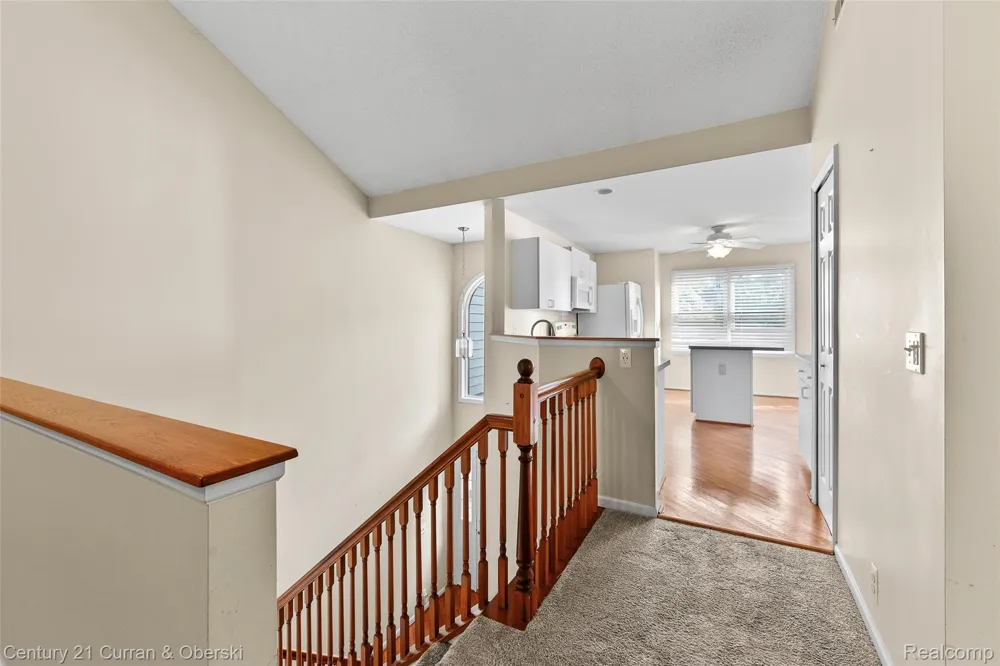 5237 Royal Vale Lane Dearborn City, MI 48126