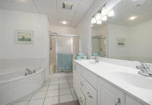 2964 Lakeshore Drive #E102 Muskegon City, MI 49441