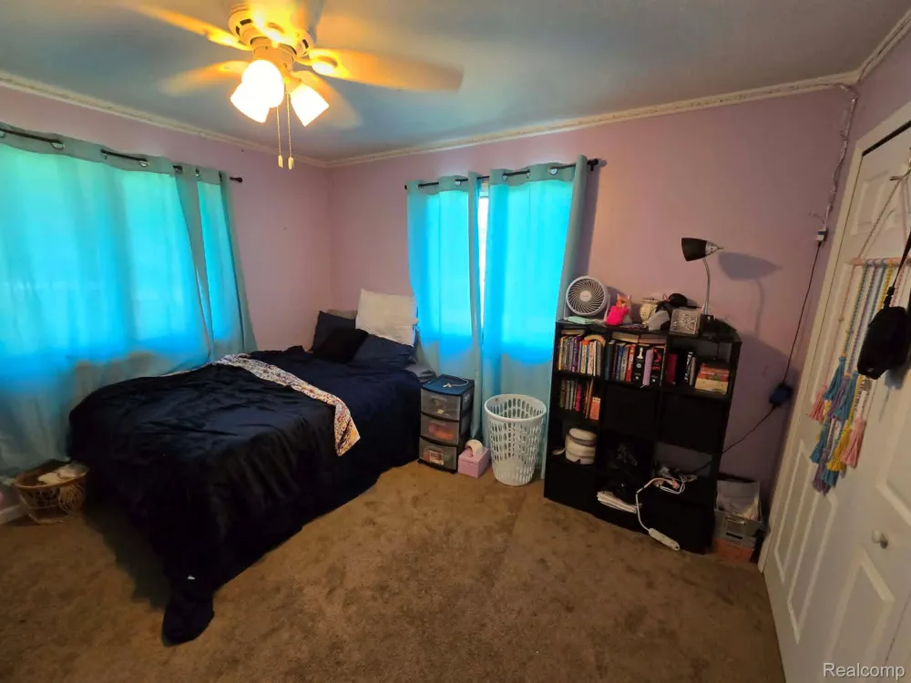 5279 Robinwood Drive Clyde Township, MI 48049