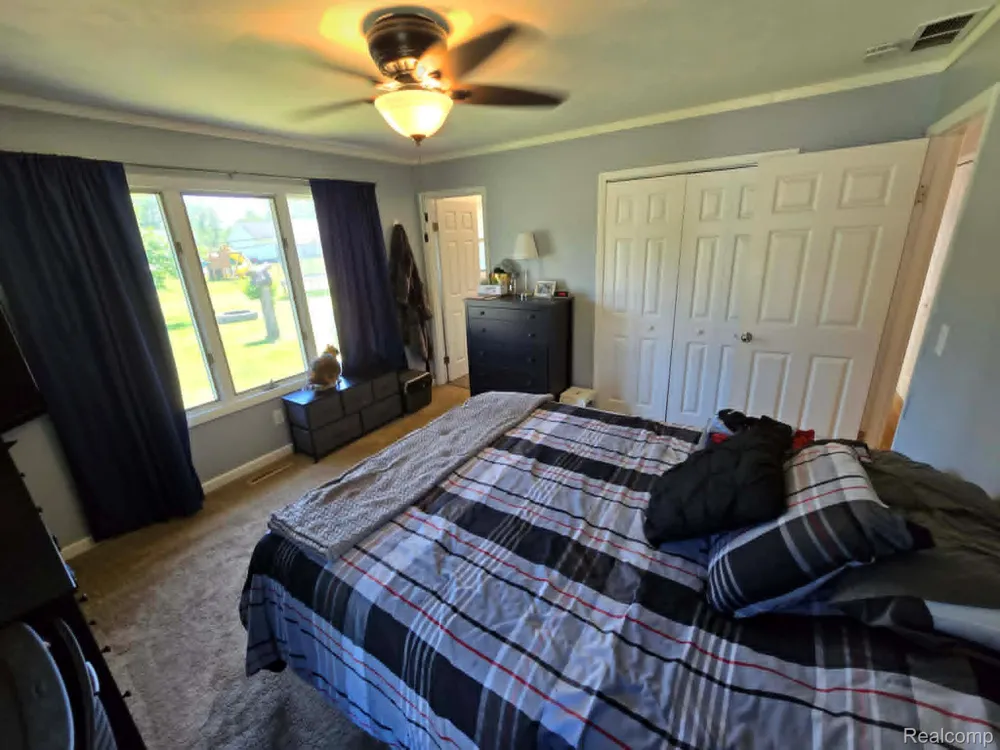 5279 Robinwood Drive Clyde Township, MI 48049