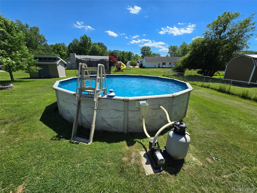 5279 Robinwood Drive Clyde Township, MI 48049