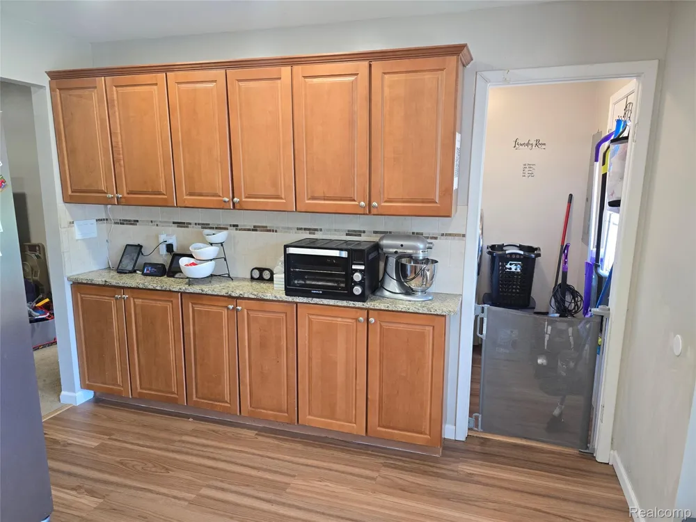 5279 Robinwood Drive Clyde Township, MI 48049