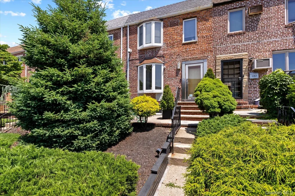 6361 76th Street Middle Village, NY 11379