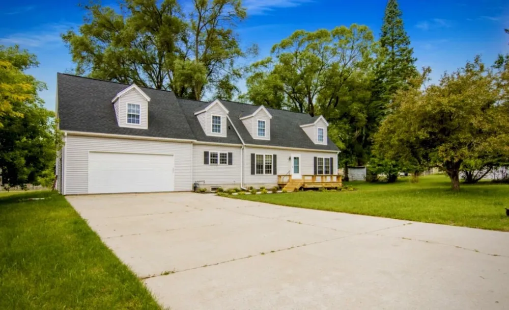 204 E Forest Home Avenue Forest Home Township, MI 49615
