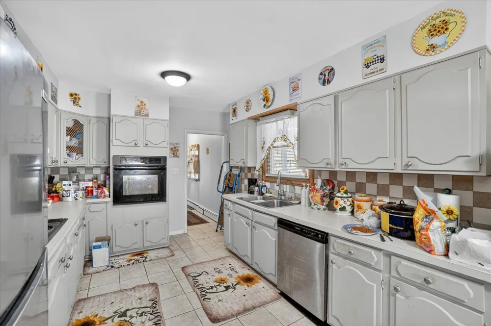1023 Evanston Drive Blackman Charter Township, MI 49202