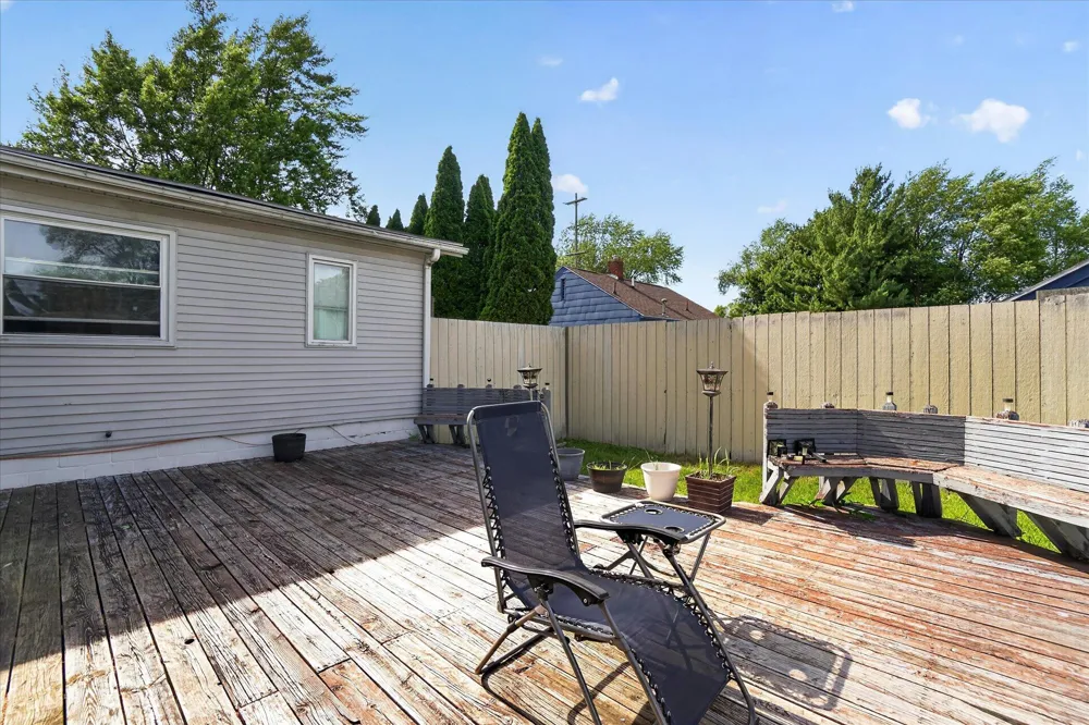 1023 Evanston Drive Blackman Charter Township, MI 49202
