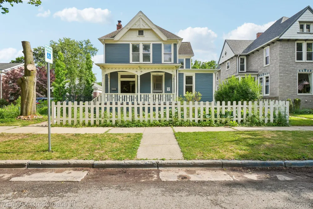 211 Woodward Street Ypsilanti City, MI 48197