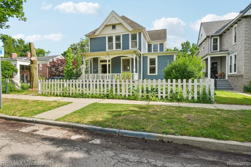 211 Woodward Street Ypsilanti City, MI 48197
