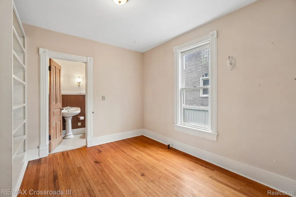 211 Woodward Street Ypsilanti City, MI 48197