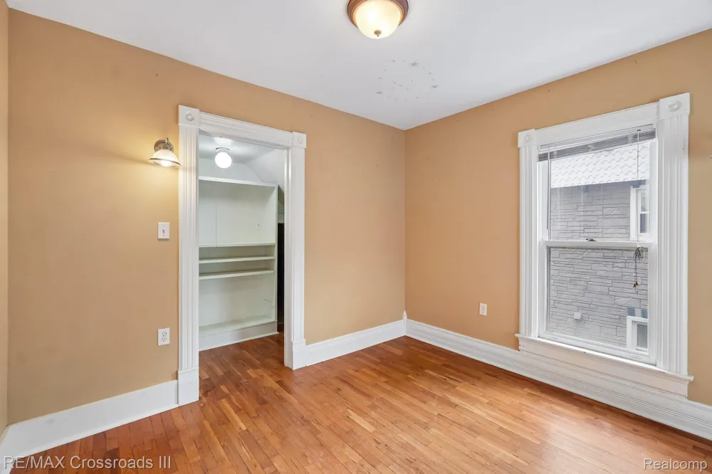 211 Woodward Street Ypsilanti City, MI 48197