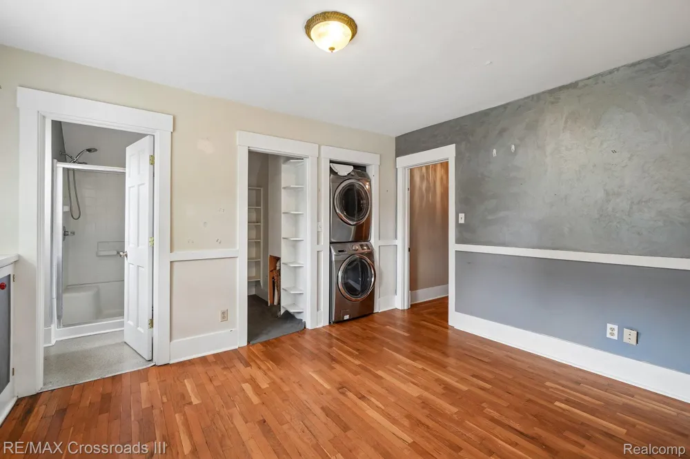 211 Woodward Street Ypsilanti City, MI 48197