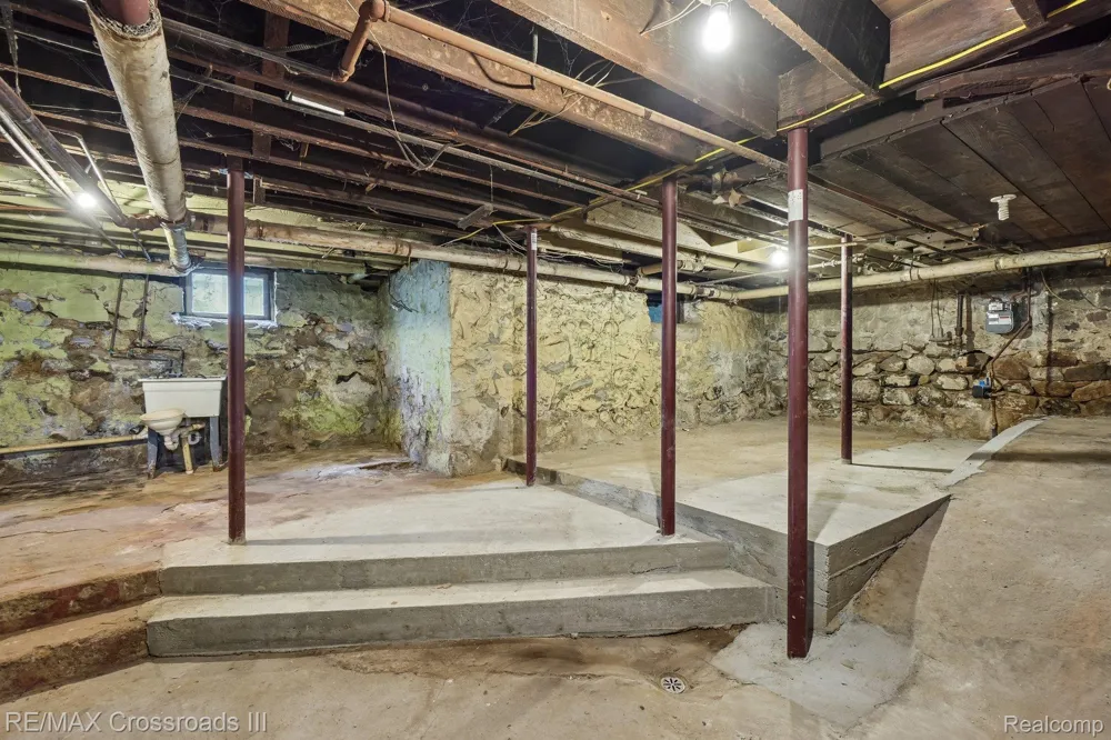 211 Woodward Street Ypsilanti City, MI 48197