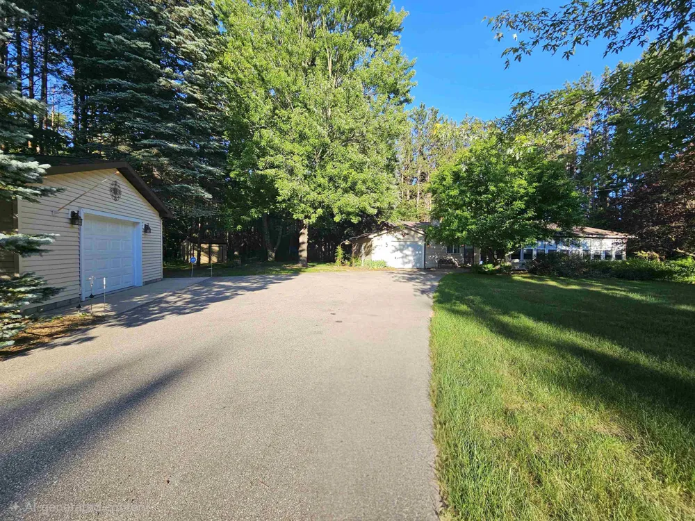 3351 S Dickerson Road Lake Township, MI 49651