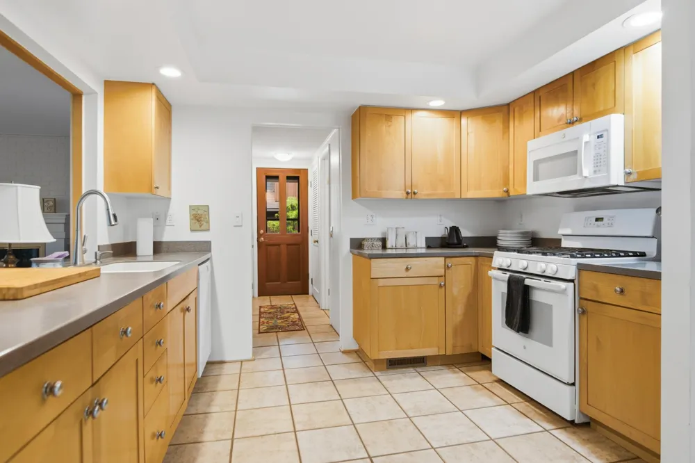 2856 Birchview Drive Torch Lake Township, MI 49648