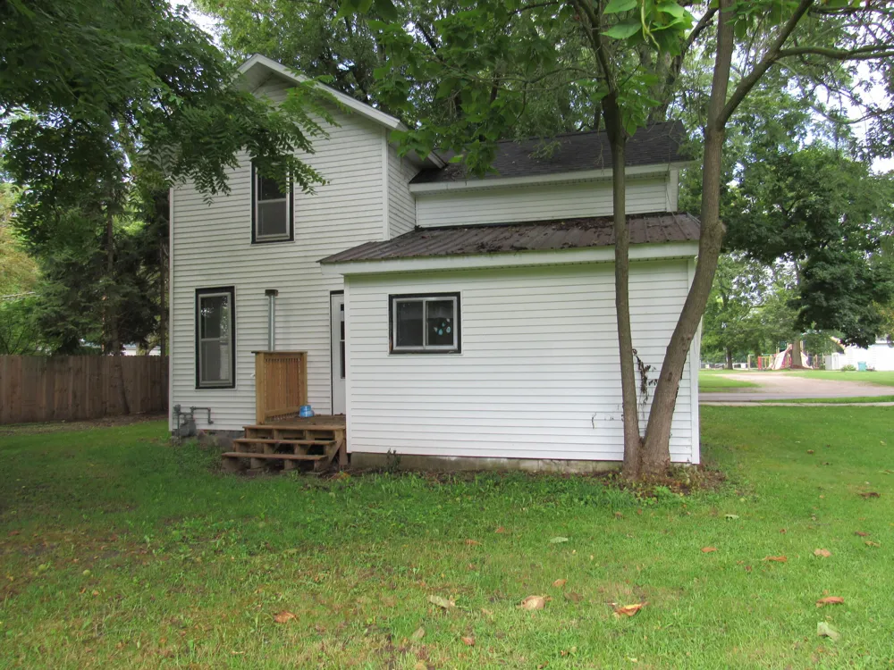 161 Palmer Avenue Colon Village, MI 49040