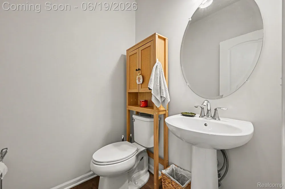 2751 Salt Springs Drive Saline Township, MI 48176