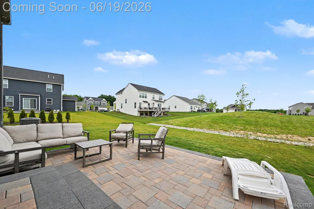 2751 Salt Springs Drive Saline Township, MI 48176