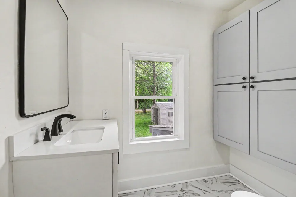319 N Rowe Street Ludington City, MI 49431