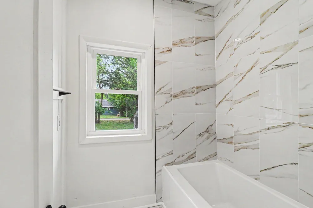 319 N Rowe Street Ludington City, MI 49431