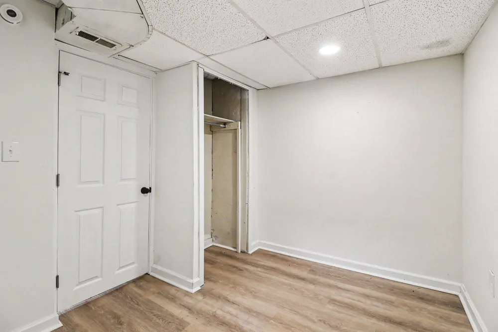 319 N Rowe Street Ludington City, MI 49431