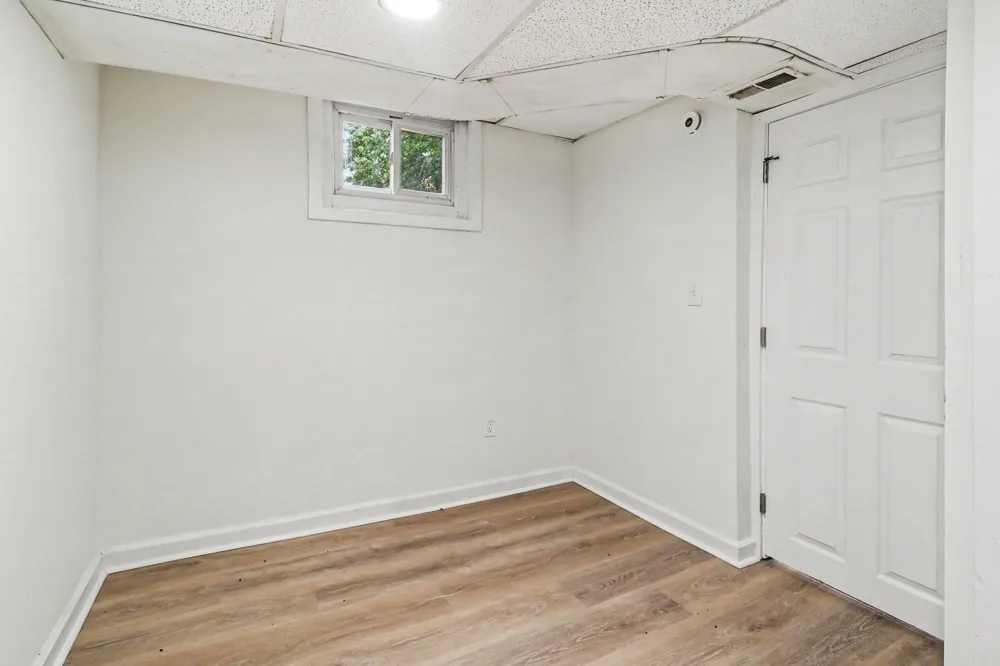 319 N Rowe Street Ludington City, MI 49431