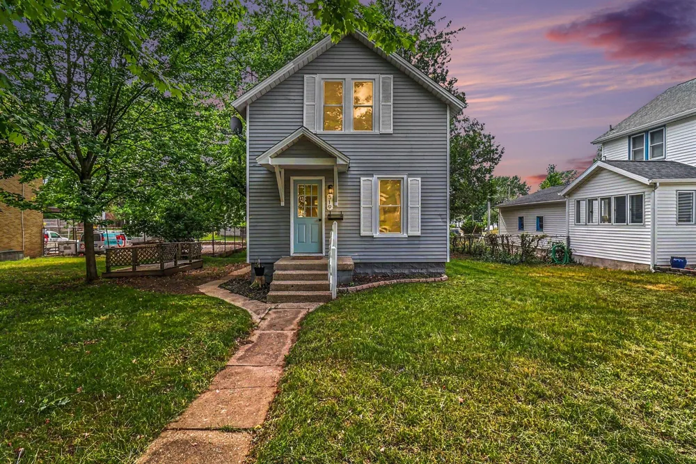 319 N Rowe Street Ludington City, MI 49431