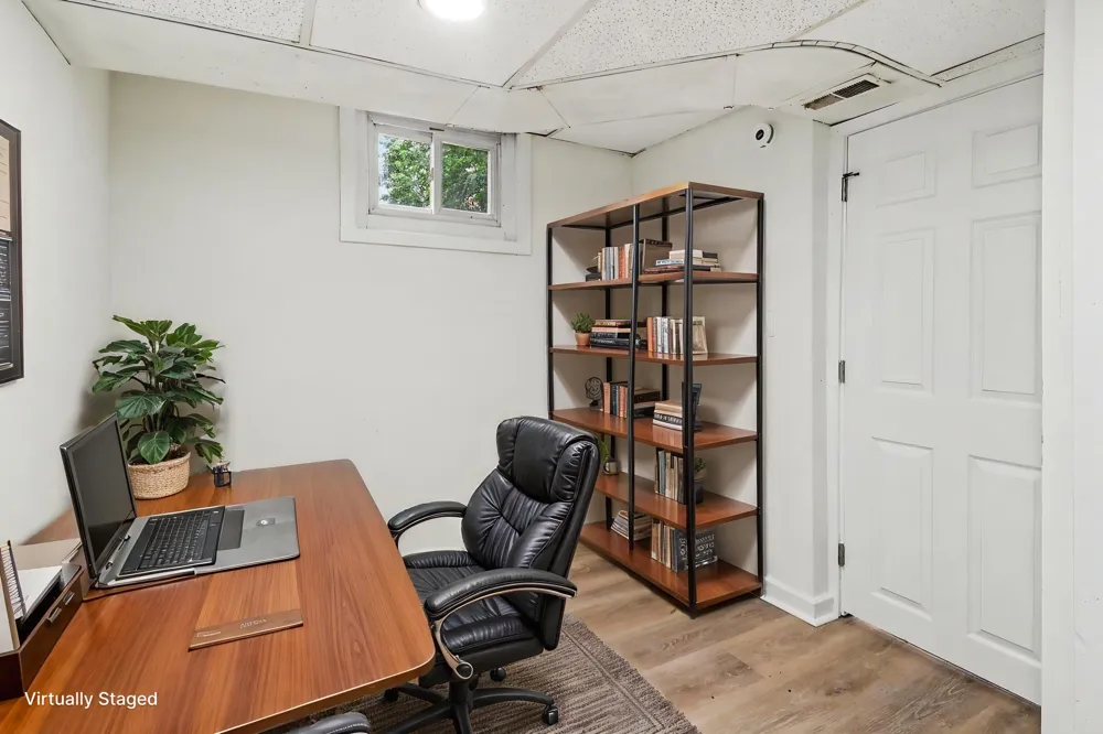 319 N Rowe Street Ludington City, MI 49431