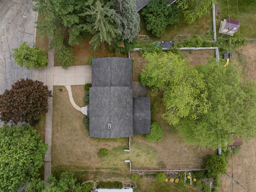 424 Crestview Place Cadillac City, MI 49601