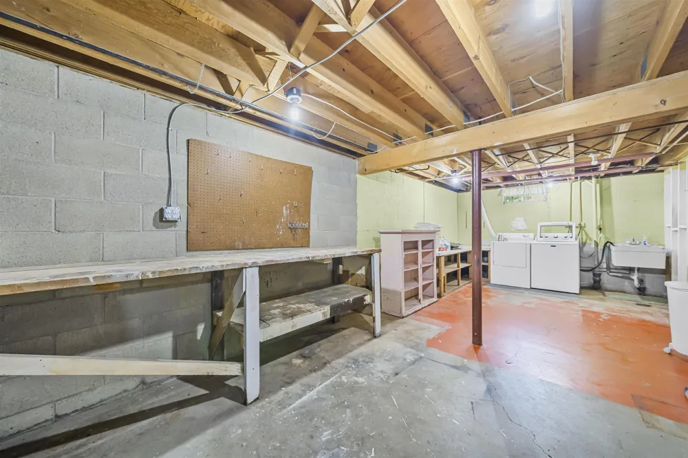 424 Crestview Place Cadillac City, MI 49601