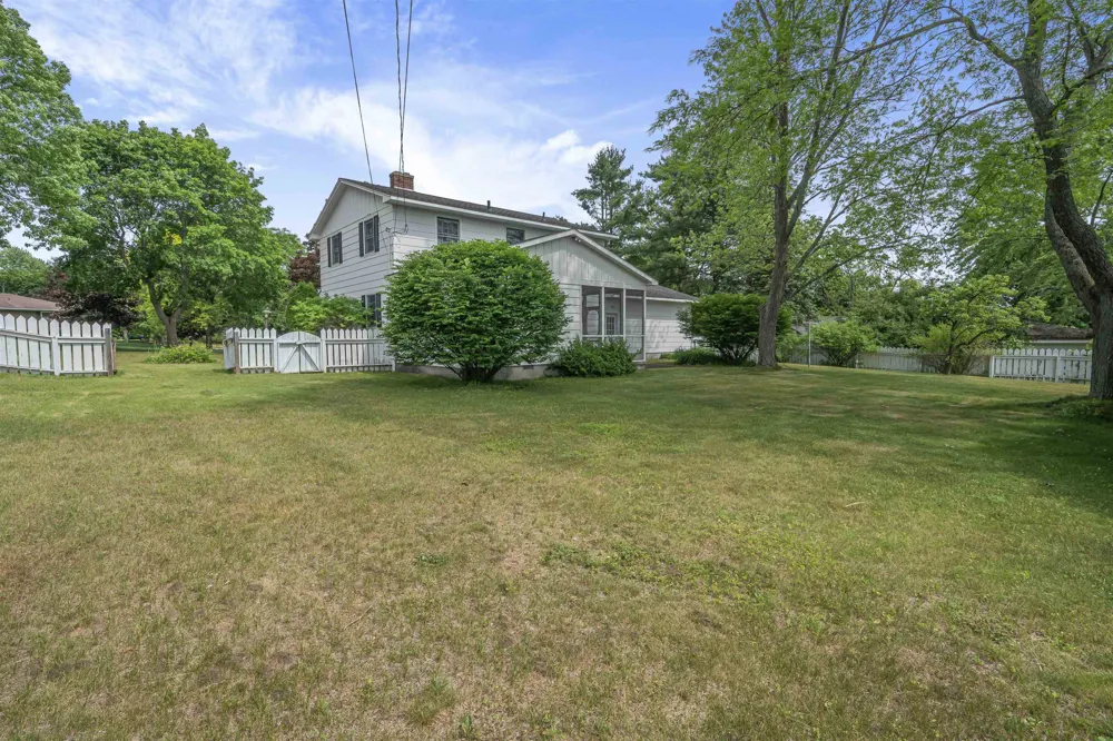 424 Crestview Place Cadillac City, MI 49601