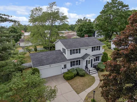 424 Crestview Place