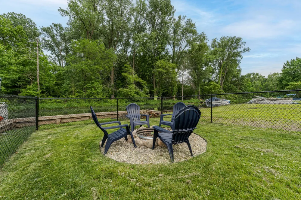 1464 Canal Street Schoolcraft Township, MI 49002
