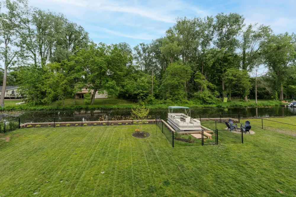 1464 Canal Street Schoolcraft Township, MI 49002